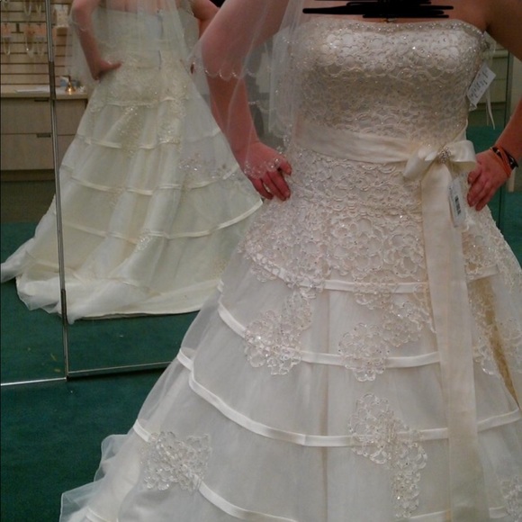 size 16 wedding dress